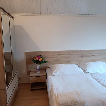 Ardilla Hotel Lhota  Buitenkant foto