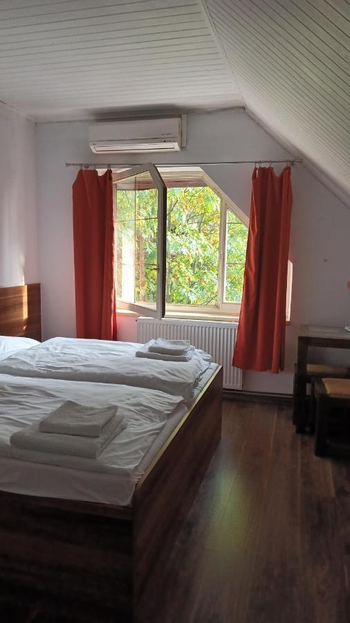 Ardilla Hotel Lhota  Buitenkant foto